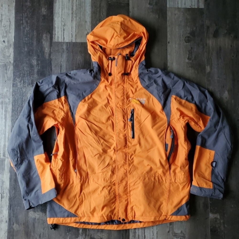Mens mountain hard wear jacket xl orange in color